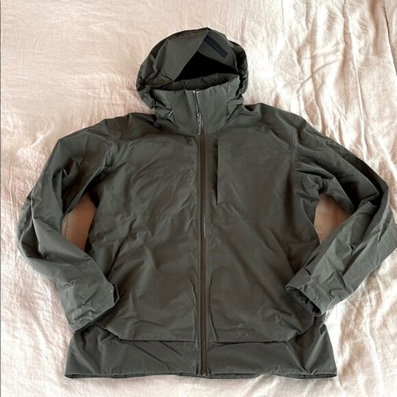 Arc’Teryx Gore-Tex Hooded Jacket - Picture 1 of 11